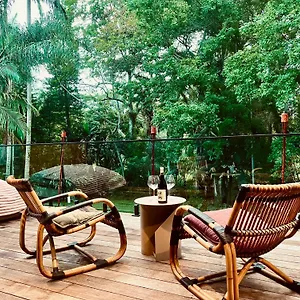 villa-intimate-rainforest-abode.queenslandhotels.net/